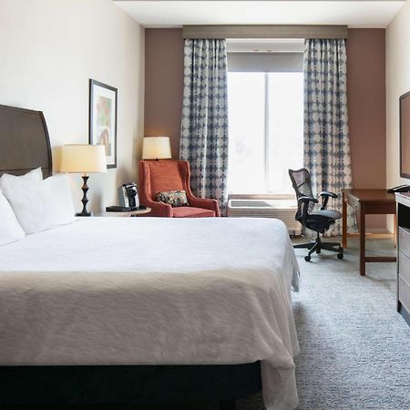 Hilton Garden Inn Manhattan Kansas Exterior photo