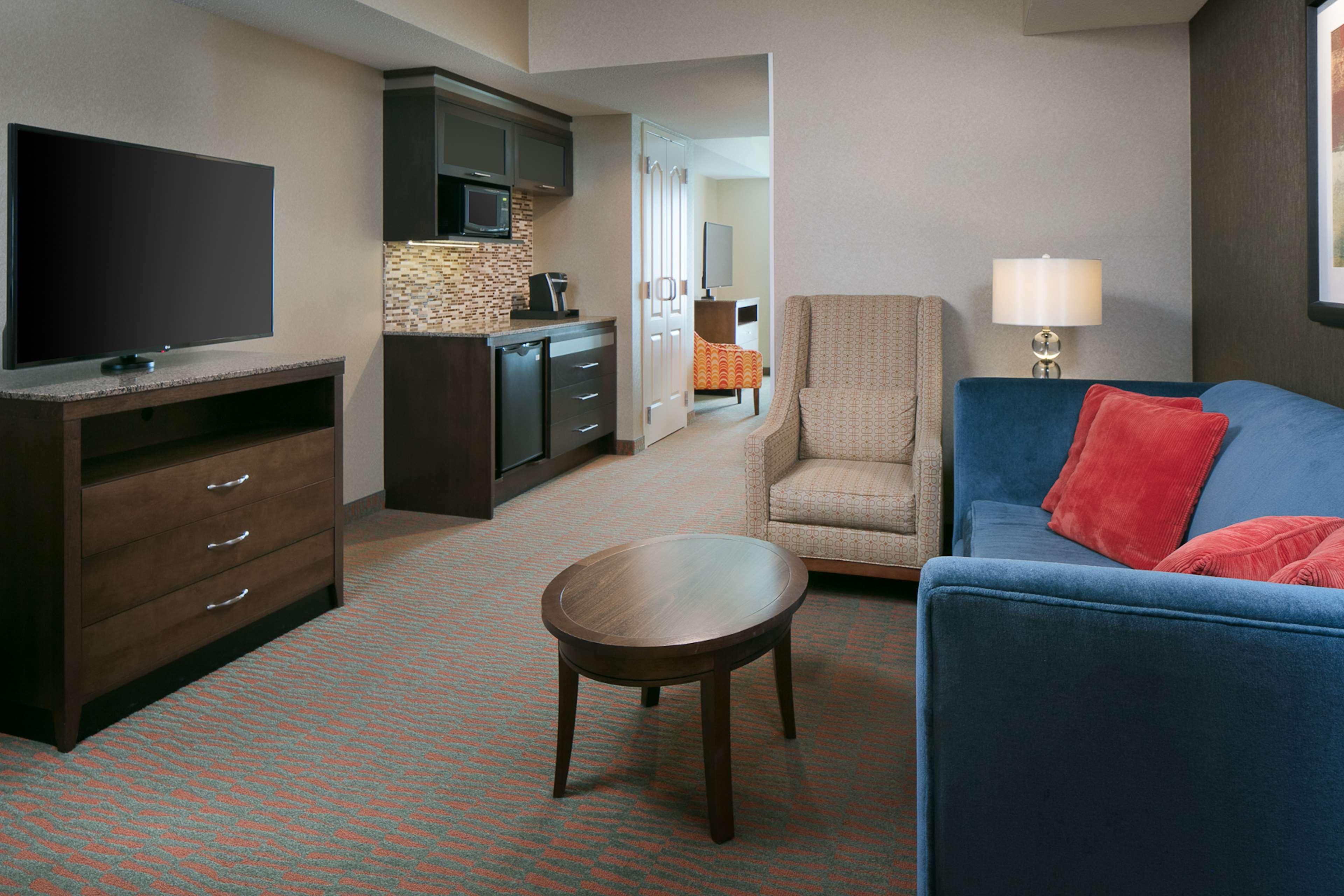 Hilton Garden Inn Manhattan Kansas Exterior photo