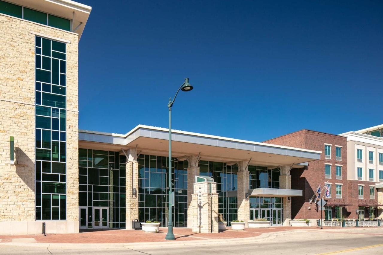 Hilton Garden Inn Manhattan Kansas Exterior photo